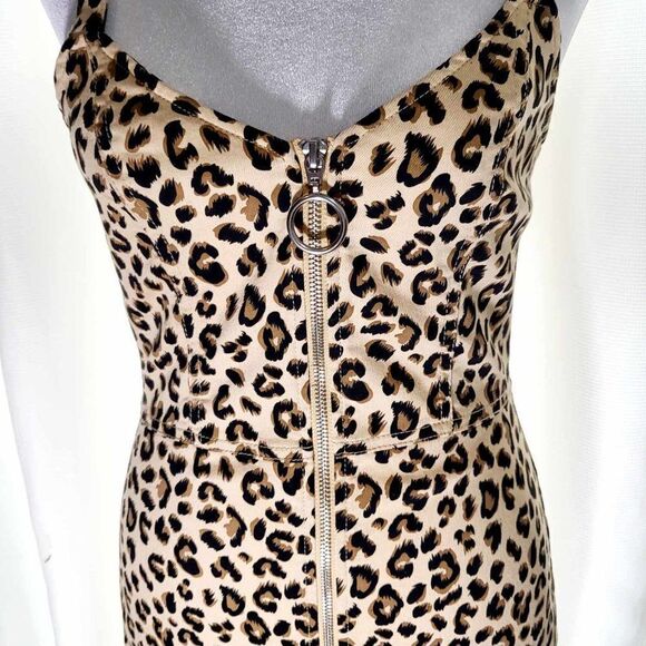 H & M Divided Leopard mini dress new with tag  Size  6 - Picture 12 of 13